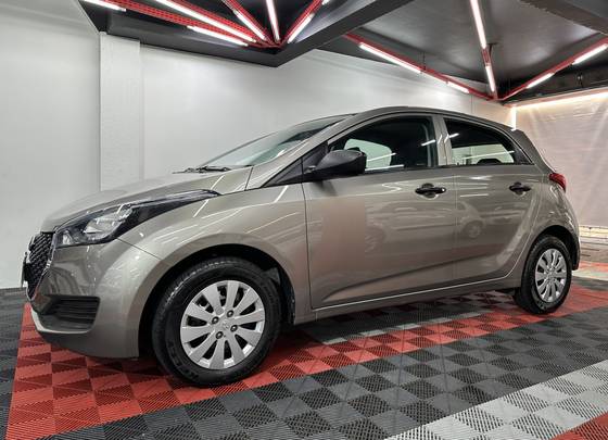 HYUNDAI HB20 1.0 UNIQUE 12V FLEX 4P MANUAL
